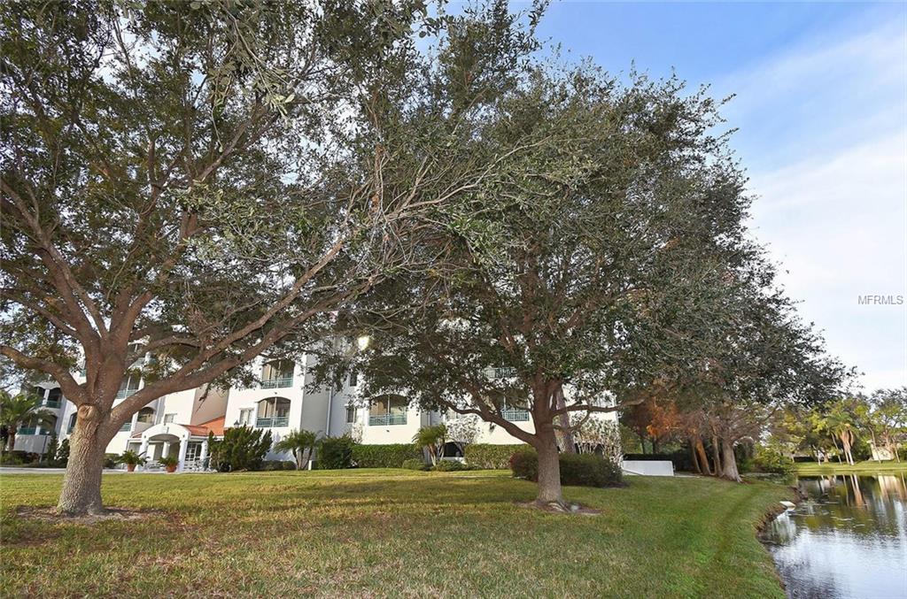 3731 SARASOTA SQUARE BOULEVARD, SARASOTA, Florida 34238, 1 Bedroom Bedrooms, 3 Rooms Rooms,2 BathroomsBathrooms,Residential,For sale,SARASOTA SQUARE,N5916255