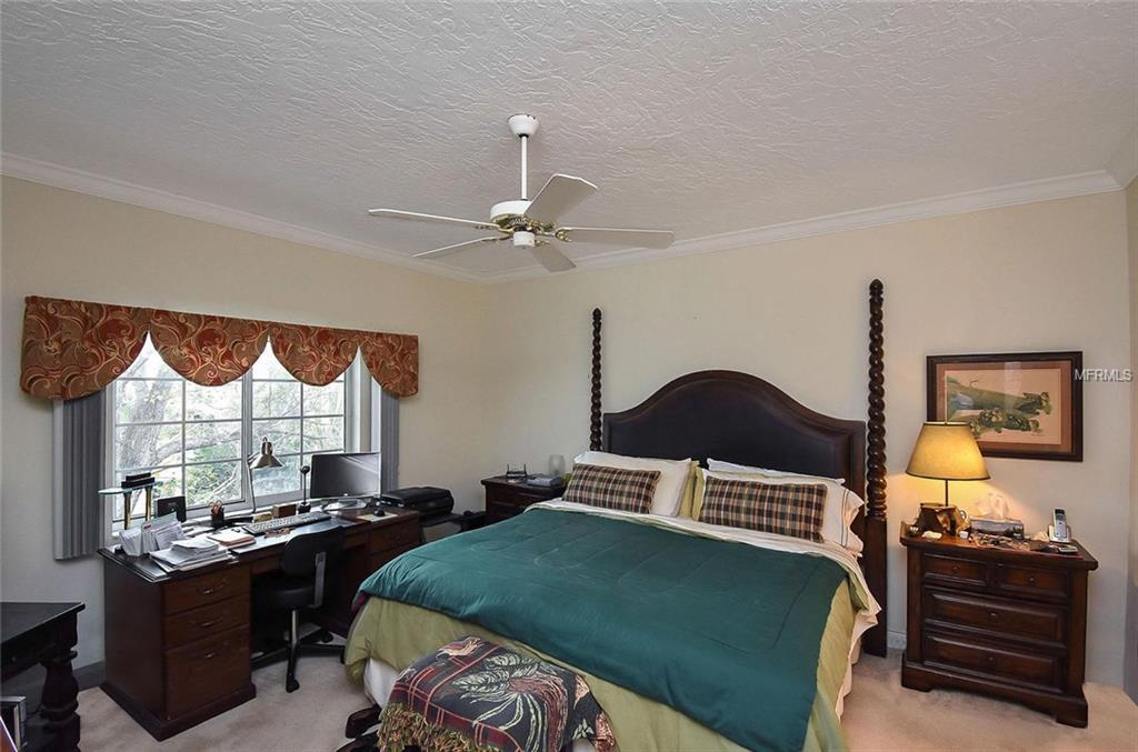 3731 SARASOTA SQUARE BOULEVARD, SARASOTA, Florida 34238, 1 Bedroom Bedrooms, 3 Rooms Rooms,2 BathroomsBathrooms,Residential,For sale,SARASOTA SQUARE,N5916255