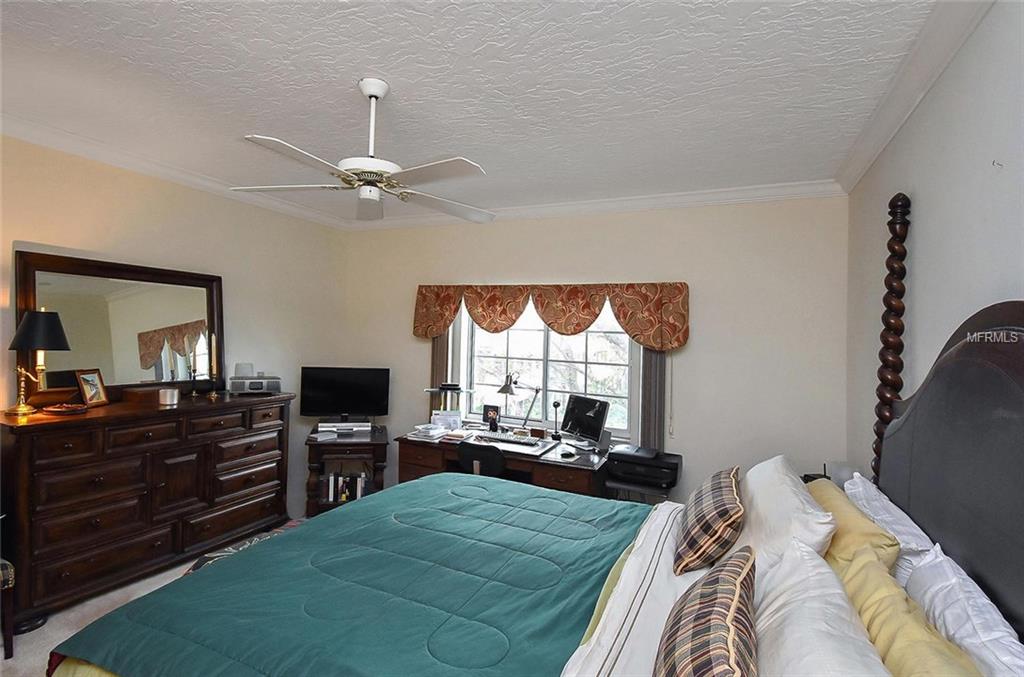 3731 SARASOTA SQUARE BOULEVARD, SARASOTA, Florida 34238, 1 Bedroom Bedrooms, 3 Rooms Rooms,2 BathroomsBathrooms,Residential,For sale,SARASOTA SQUARE,N5916255