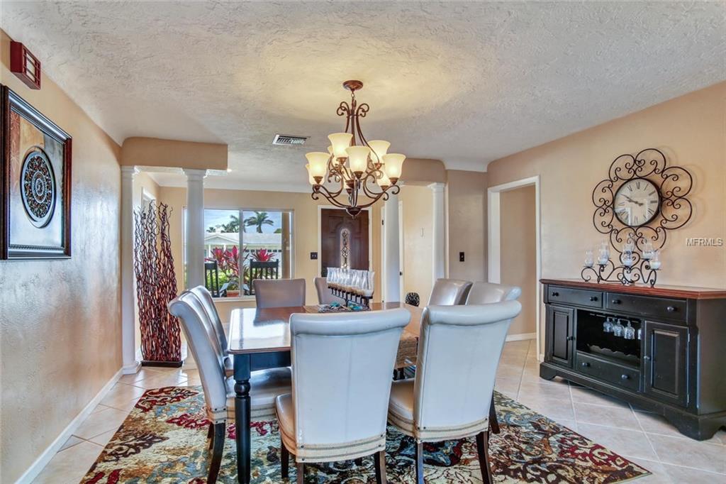 515 CRYSTAL DRIVE, MADEIRA BEACH, Florida 33708, 4 Bedrooms Bedrooms, 8 Rooms Rooms,3 BathroomsBathrooms,Residential,For sale,CRYSTAL,U7847486