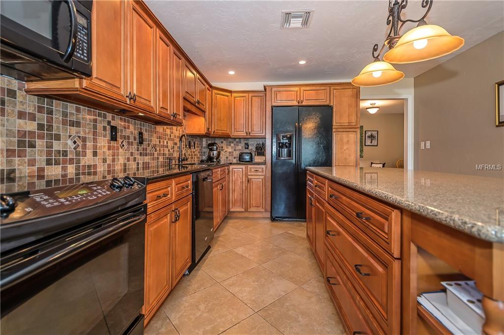 36 COVENTRY DRIVE, HAINES CITY, Florida 33844, 2 Bedrooms Bedrooms, 6 Rooms Rooms,2 BathroomsBathrooms,Residential,For sale,COVENTRY,L4725547