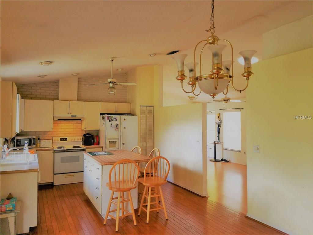 6219 26TH AVENUE E, BRADENTON, Florida 34208, 3 Bedrooms Bedrooms, 7 Rooms Rooms,2 BathroomsBathrooms,Residential,For sale,26TH,A4210135