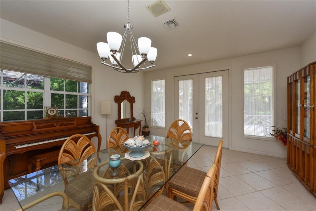 1232 OYSTER COVE DRIVE, SARASOTA, Florida 34242, 4 Bedrooms Bedrooms, 10 Rooms Rooms,4 BathroomsBathrooms,Residential,For sale,OYSTER COVE,A4190489