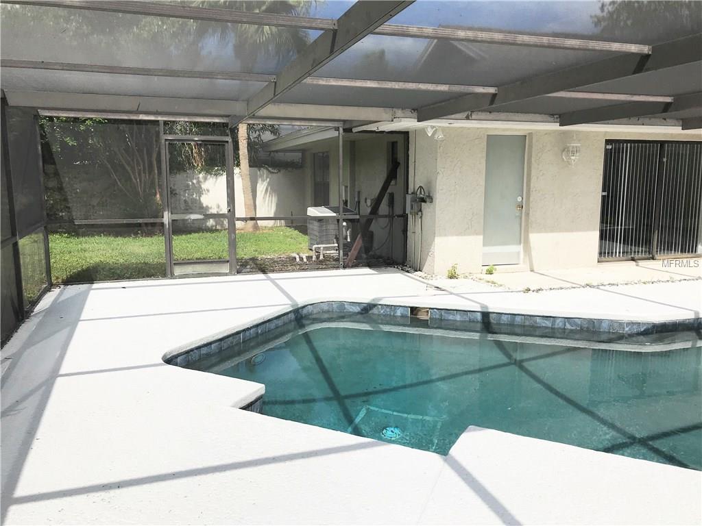 13606 CLUBSIDE DRIVE, TAMPA, Florida 33624, 3 Bedrooms Bedrooms, 3 Rooms Rooms,2 BathroomsBathrooms,Residential,For sale,CLUBSIDE,T2906492