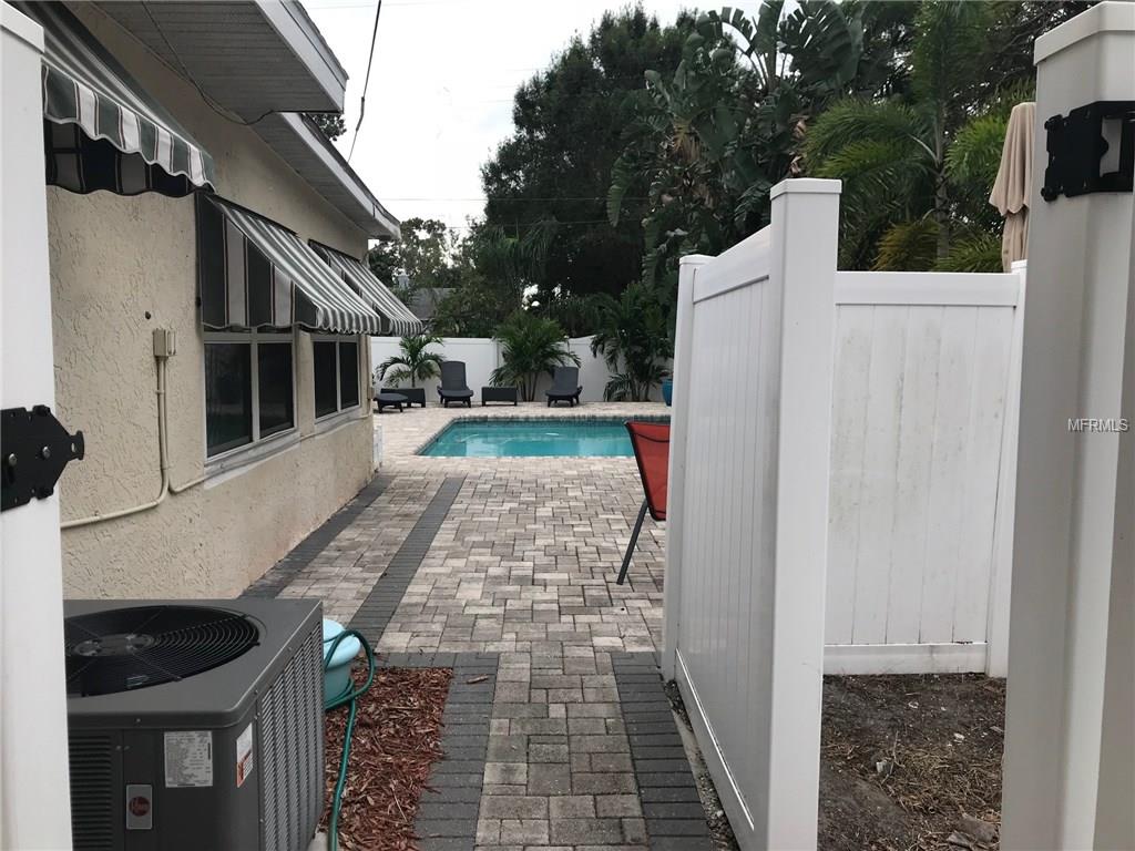 6238 14TH AVENUE S, GULFPORT, Florida 33707, 4 Bedrooms Bedrooms, 3 Rooms Rooms,3 BathroomsBathrooms,Residential,For sale,14TH,U7839626