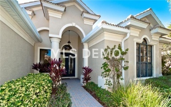 13426 GOLDFINCH DRIVE, LAKEWOOD RANCH, Florida 34202, 4 Bedrooms Bedrooms, 10 Rooms Rooms,4 BathroomsBathrooms,Residential,For sale,GOLDFINCH,A4203668