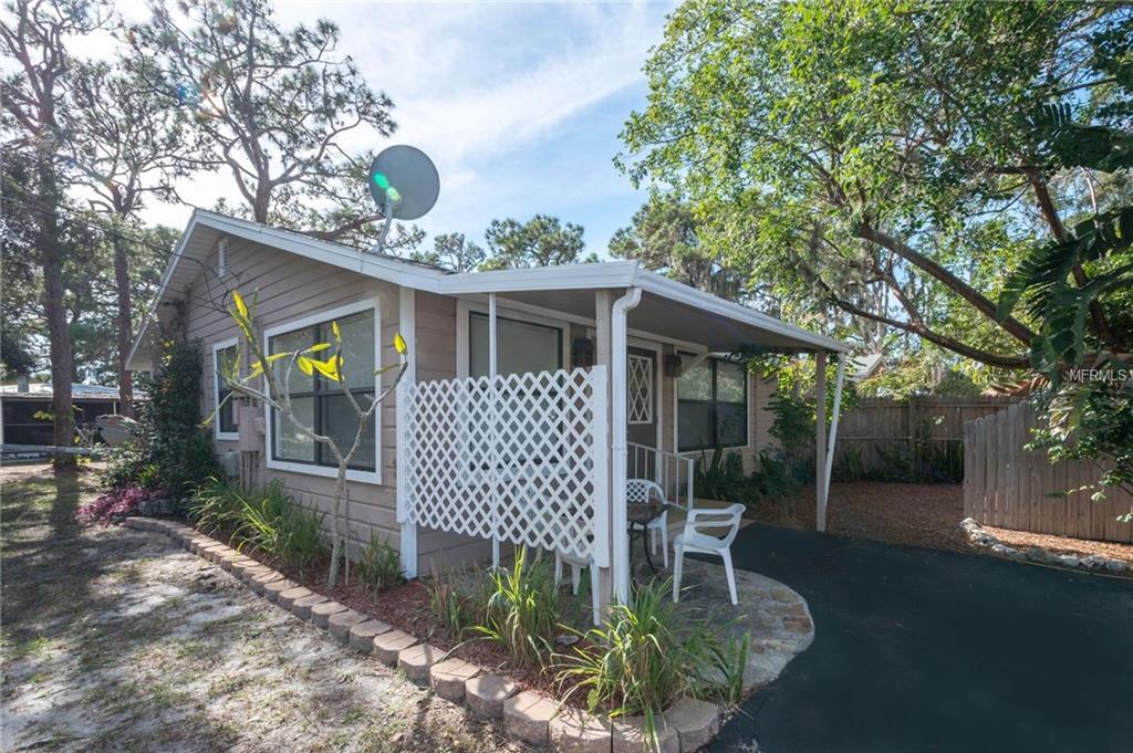 70 N ELM STREET, ENGLEWOOD, Florida 34223, 3 Bedrooms Bedrooms, 5 Rooms Rooms,2 BathroomsBathrooms,Residential,For sale,ELM,D5921921