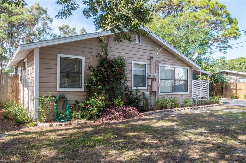70 N ELM STREET, ENGLEWOOD, Florida 34223, 3 Bedrooms Bedrooms, 5 Rooms Rooms,2 BathroomsBathrooms,Residential,For sale,ELM,D5921921