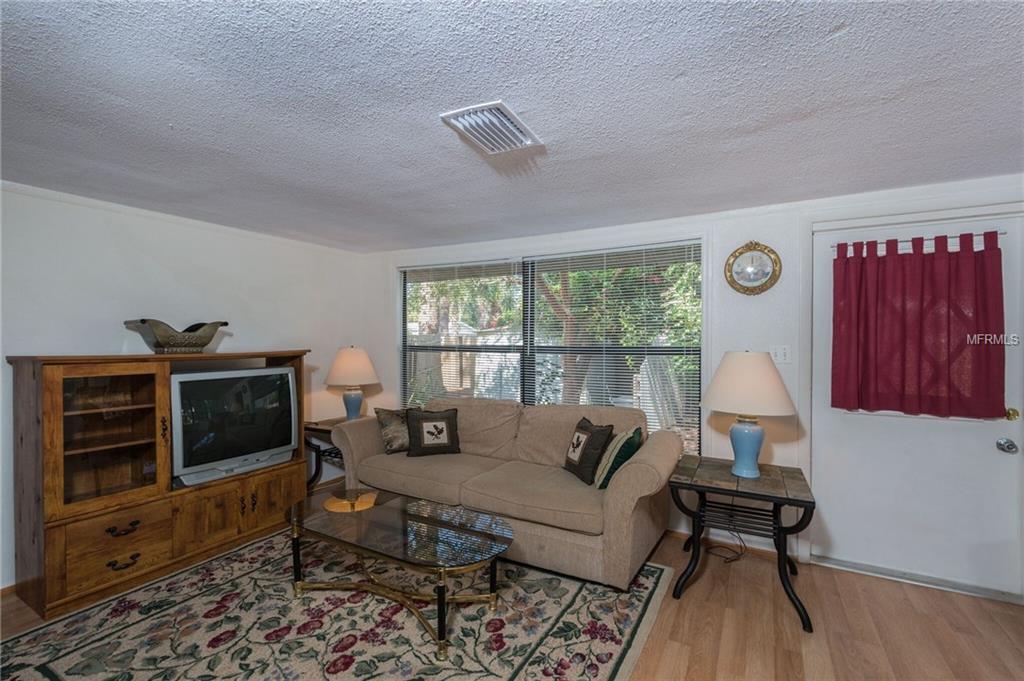 70 N ELM STREET, ENGLEWOOD, Florida 34223, 3 Bedrooms Bedrooms, 5 Rooms Rooms,2 BathroomsBathrooms,Residential,For sale,ELM,D5921921