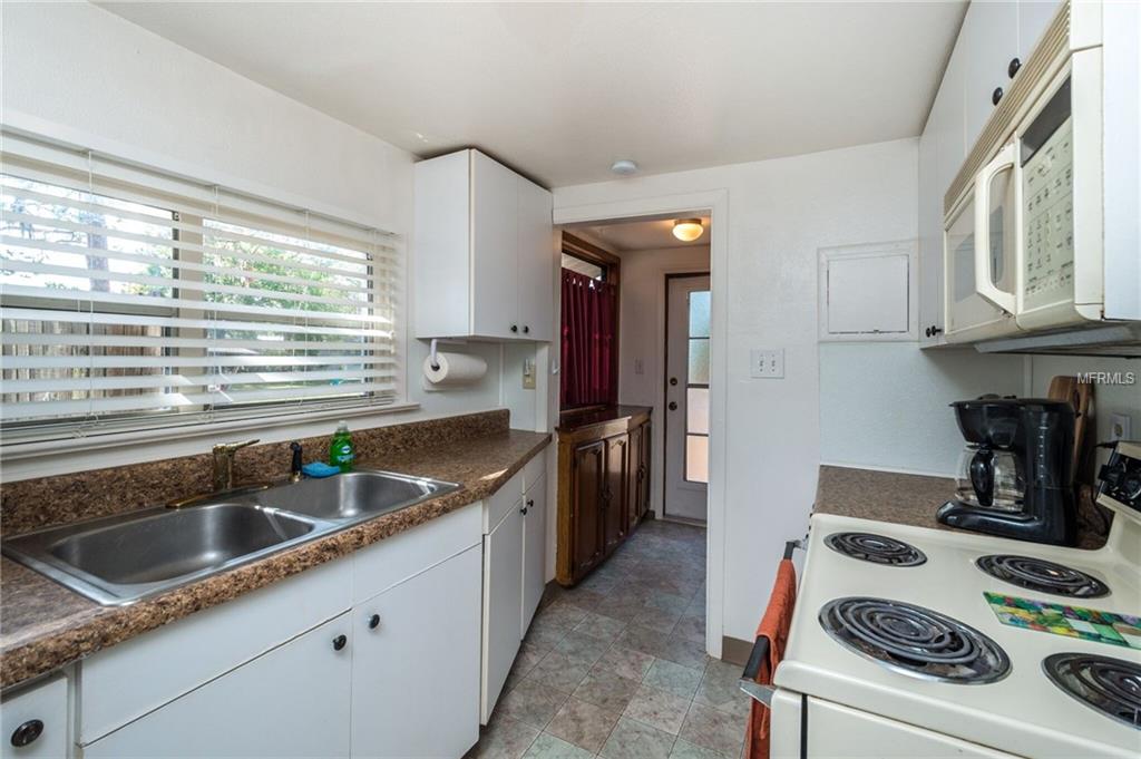 70 N ELM STREET, ENGLEWOOD, Florida 34223, 3 Bedrooms Bedrooms, 5 Rooms Rooms,2 BathroomsBathrooms,Residential,For sale,ELM,D5921921