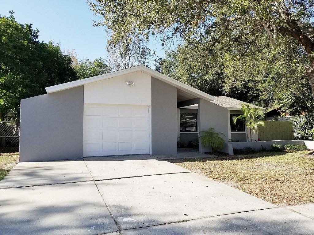 613 7TH STREET SE, LARGO, Florida 33771, 5 Bedrooms Bedrooms, 3 Rooms Rooms,2 BathroomsBathrooms,Residential,For sale,7TH,U7842824