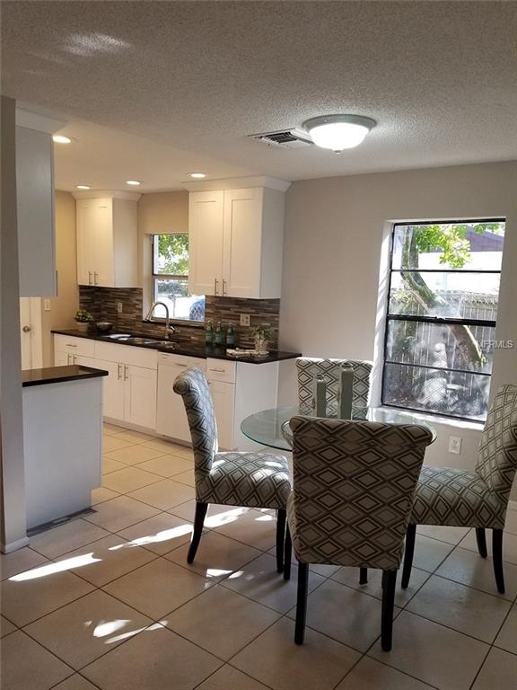 613 7TH STREET SE, LARGO, Florida 33771, 5 Bedrooms Bedrooms, 3 Rooms Rooms,2 BathroomsBathrooms,Residential,For sale,7TH,U7842824