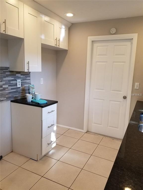 613 7TH STREET SE, LARGO, Florida 33771, 5 Bedrooms Bedrooms, 3 Rooms Rooms,2 BathroomsBathrooms,Residential,For sale,7TH,U7842824