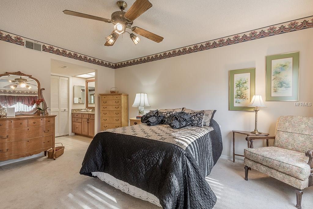 3153 LANDMARK DRIVE, CLEARWATER, Florida 33761, 2 Bedrooms Bedrooms, 4 Rooms Rooms,2 BathroomsBathrooms,Residential,For sale,LANDMARK,T2926828