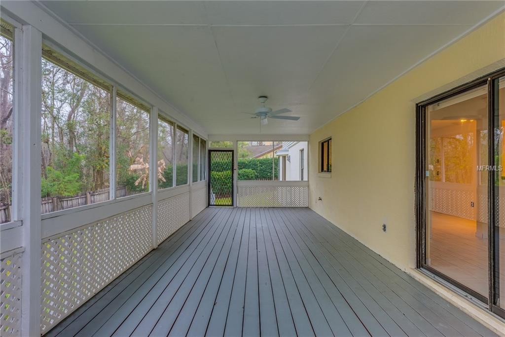 1020 SILCOX BRANCH CIRCLE, OVIEDO, Florida 32765, 5 Bedrooms Bedrooms, 9 Rooms Rooms,2 BathroomsBathrooms,Residential,For sale,SILCOX BRANCH,O5561657