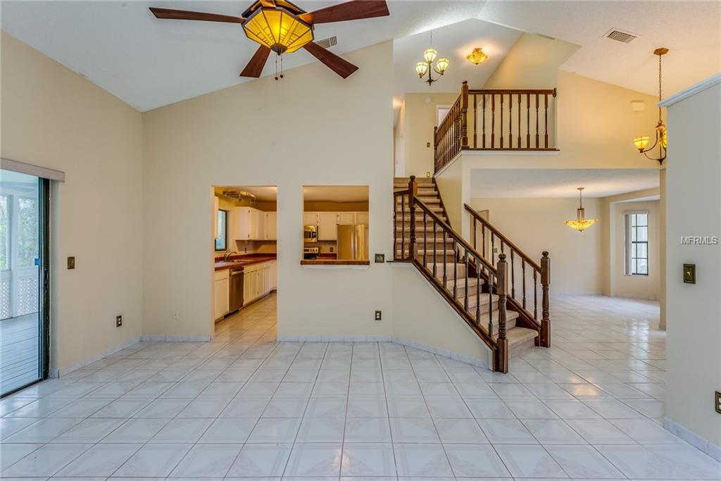 1020 SILCOX BRANCH CIRCLE, OVIEDO, Florida 32765, 5 Bedrooms Bedrooms, 9 Rooms Rooms,2 BathroomsBathrooms,Residential,For sale,SILCOX BRANCH,O5561657