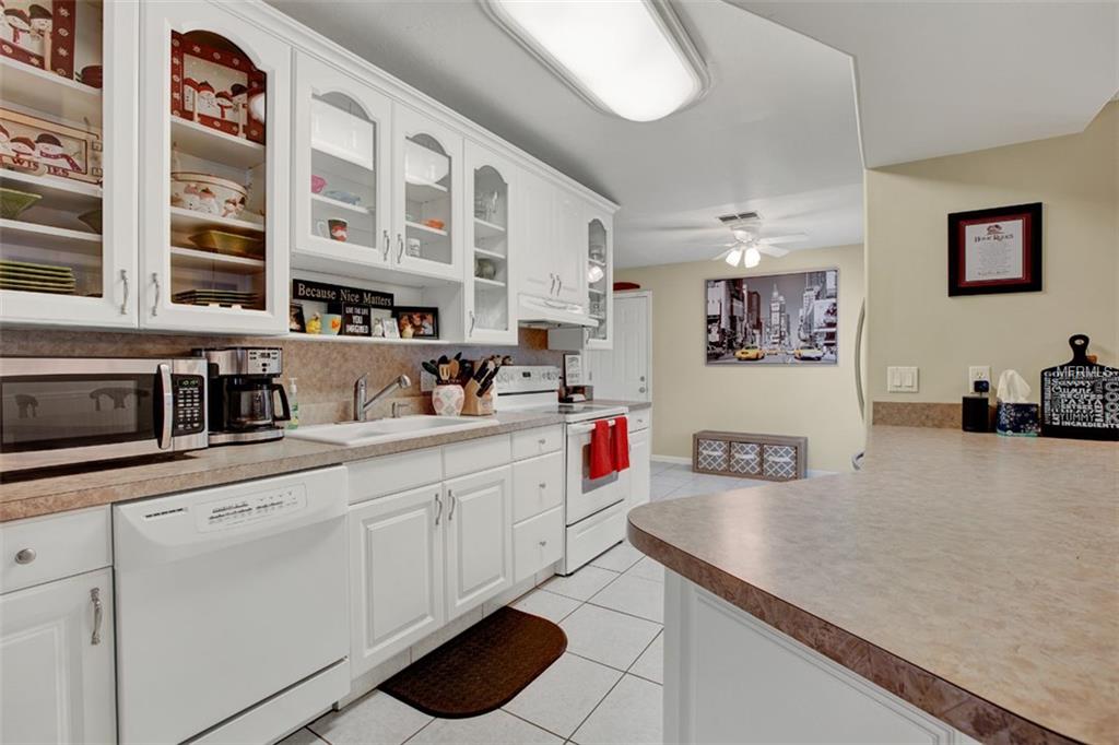 5003 LANCELOT, LAKELAND, Florida 33813, 3 Bedrooms Bedrooms, 9 Rooms Rooms,2 BathroomsBathrooms,Residential,For sale,LANCELOT,L4725531