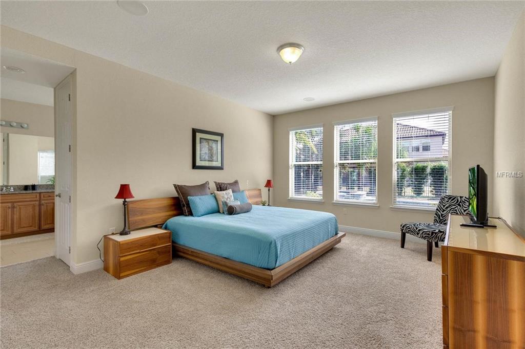 8648 BRIXFORD STREET, ORLANDO, Florida 32836, 7 Bedrooms Bedrooms, 9 Rooms Rooms,6 BathroomsBathrooms,Residential,For sale,BRIXFORD,O5561871