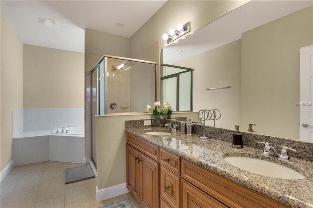 8648 BRIXFORD STREET, ORLANDO, Florida 32836, 7 Bedrooms Bedrooms, 9 Rooms Rooms,6 BathroomsBathrooms,Residential,For sale,BRIXFORD,O5561871