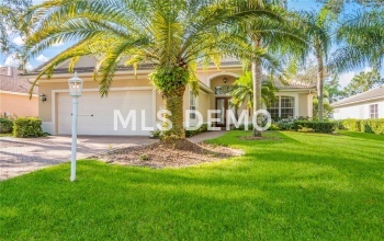 7332 SAINT GEORGES WAY, UNIVERSITY PARK, Florida 34201, 3 Bedrooms Bedrooms, 6 Rooms Rooms,2 BathroomsBathrooms,Residential,For sale,SAINT GEORGES,A4197589