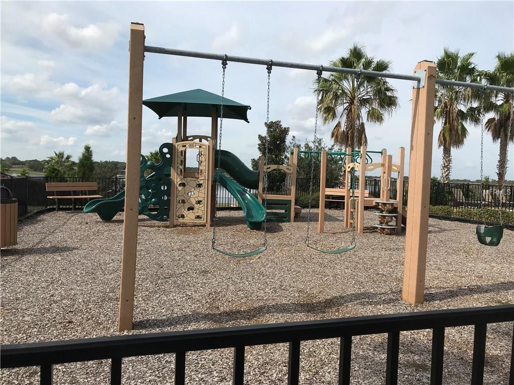 454 LAKE VISTA DRIVE, AUBURNDALE, Florida 33823, 3 Bedrooms Bedrooms, 8 Rooms Rooms,3 BathroomsBathrooms,Residential,For sale,LAKE VISTA,P4717921