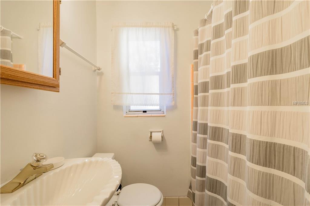 3609 E TAMPA CIRCLE, TAMPA, Florida 33629, 4 Bedrooms Bedrooms, 8 Rooms Rooms,2 BathroomsBathrooms,Residential,For sale,TAMPA,T2915382