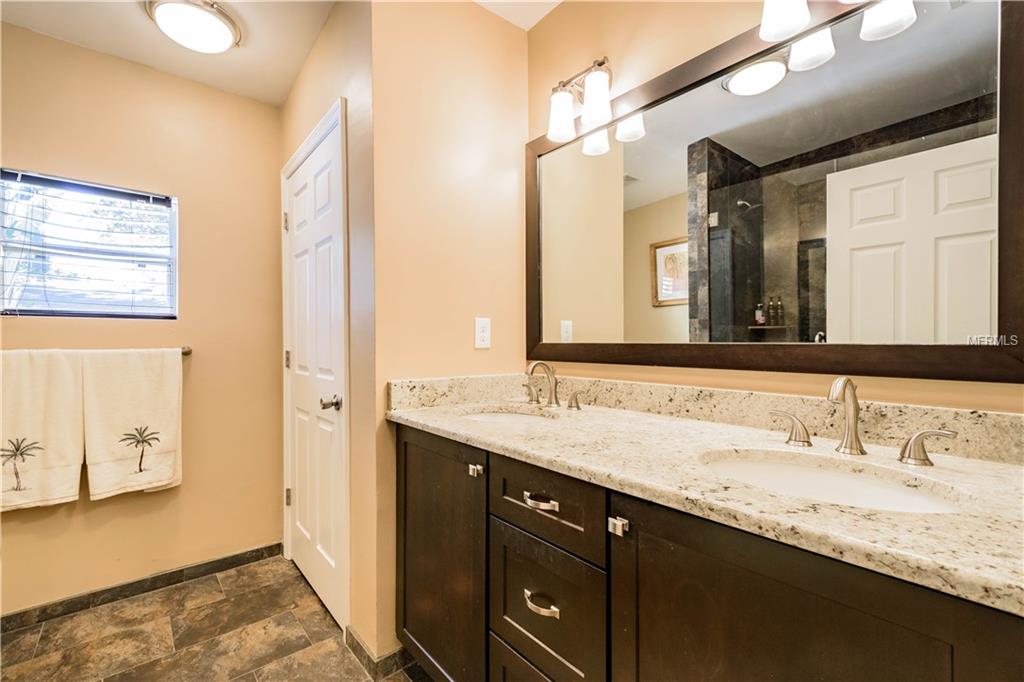 3609 E TAMPA CIRCLE, TAMPA, Florida 33629, 4 Bedrooms Bedrooms, 8 Rooms Rooms,2 BathroomsBathrooms,Residential,For sale,TAMPA,T2915382