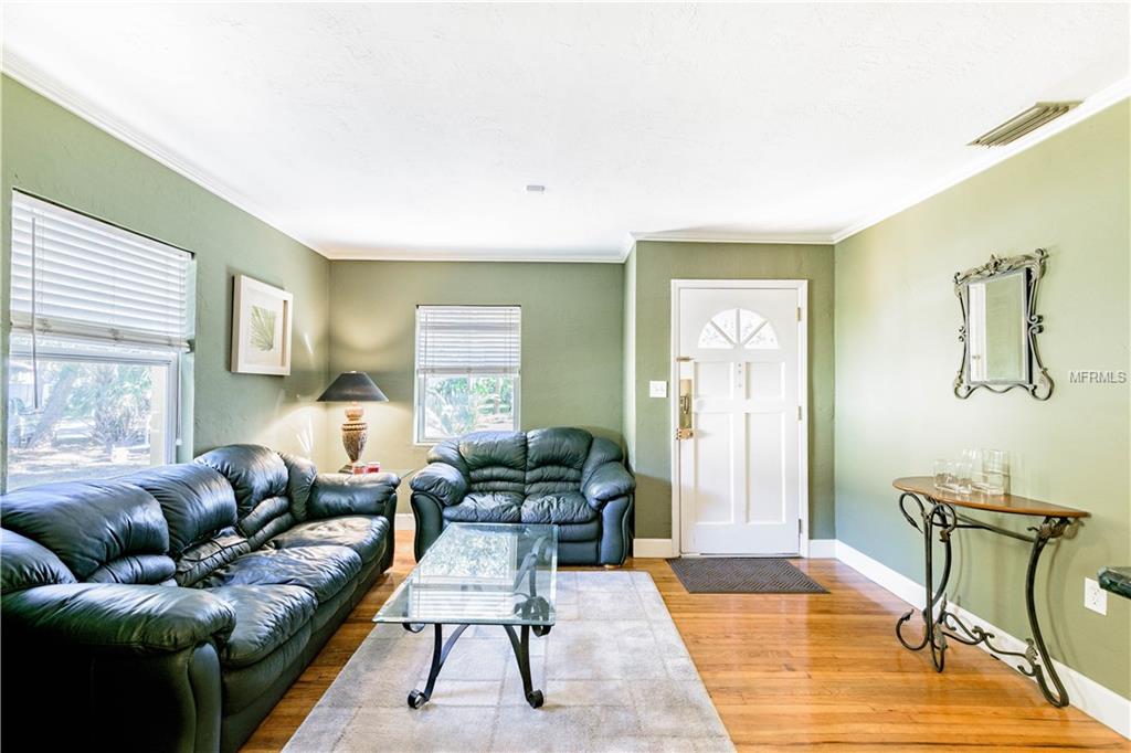 3609 E TAMPA CIRCLE, TAMPA, Florida 33629, 4 Bedrooms Bedrooms, 8 Rooms Rooms,2 BathroomsBathrooms,Residential,For sale,TAMPA,T2915382