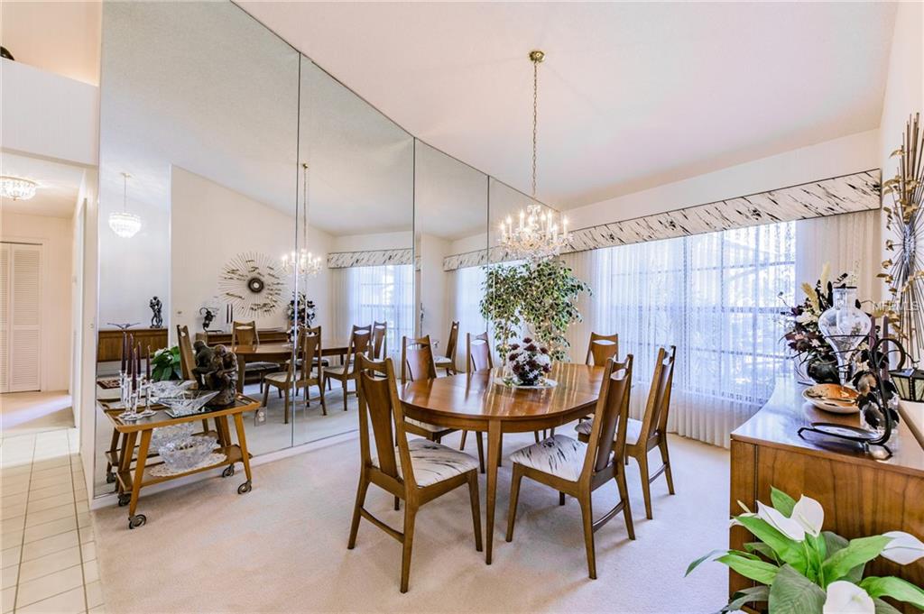 3909 LITHIA RIDGE BOULEVARD, VALRICO, Florida 33596, 5 Bedrooms Bedrooms, 10 Rooms Rooms,3 BathroomsBathrooms,Residential,For sale,LITHIA RIDGE,T2927872