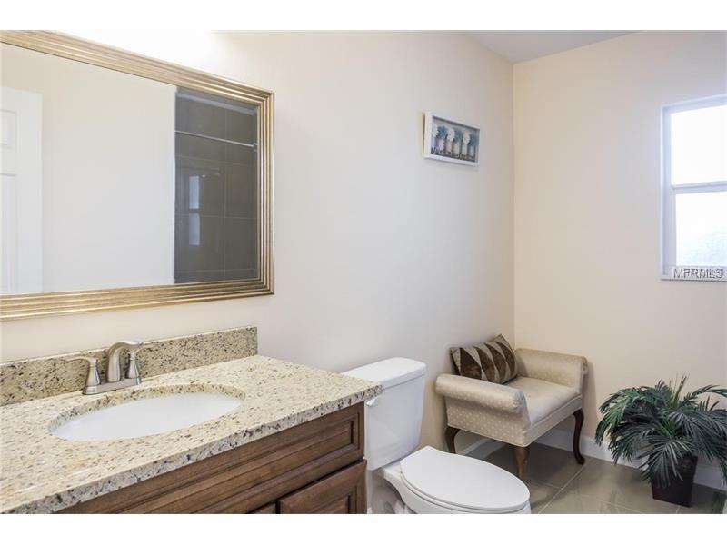 317 HARBOR DRIVE S, VENICE, Florida 34285, 2 Bedrooms Bedrooms, 5 Rooms Rooms,3 BathroomsBathrooms,Residential,For sale,HARBOR,N5916398