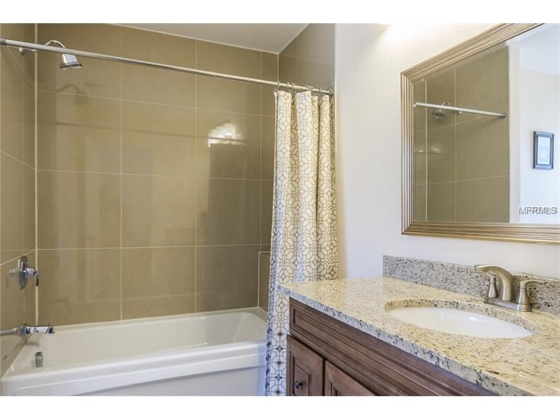 317 HARBOR DRIVE S, VENICE, Florida 34285, 2 Bedrooms Bedrooms, 5 Rooms Rooms,3 BathroomsBathrooms,Residential,For sale,HARBOR,N5916398