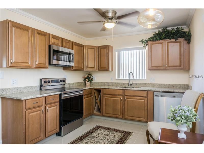 317 HARBOR DRIVE S, VENICE, Florida 34285, 2 Bedrooms Bedrooms, 5 Rooms Rooms,3 BathroomsBathrooms,Residential,For sale,HARBOR,N5916398