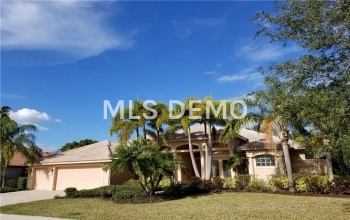 7825 CREST HAMMOCK WAY, SARASOTA, Florida 34240, 4 Bedrooms Bedrooms, 5 Rooms Rooms,4 BathroomsBathrooms,Residential,For sale,CREST HAMMOCK,A4210056