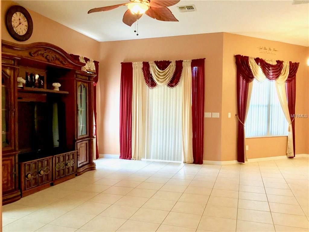 6856 LAKE CARLISLE BOULEVARD, ORLANDO, Florida 32829, 4 Bedrooms Bedrooms, 10 Rooms Rooms,4 BathroomsBathrooms,Residential,For sale,LAKE CARLISLE,O5561984