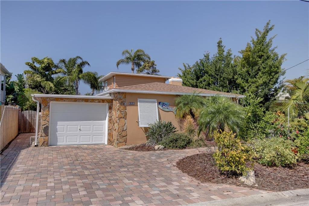 222 145TH AVENUE E, MADEIRA BEACH, Florida 33708, 3 Bedrooms Bedrooms, 6 Rooms Rooms,2 BathroomsBathrooms,Residential,For sale,145TH,U7808260