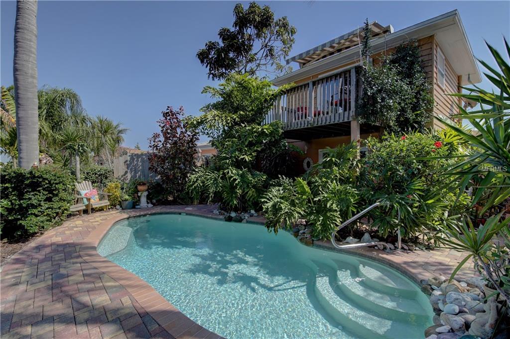 222 145TH AVENUE E, MADEIRA BEACH, Florida 33708, 3 Bedrooms Bedrooms, 6 Rooms Rooms,2 BathroomsBathrooms,Residential,For sale,145TH,U7808260