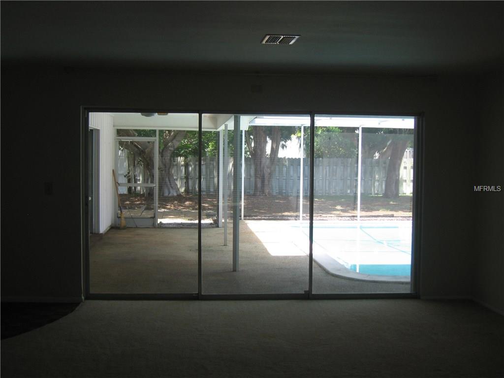 404 PARK BOULEVARD N, VENICE, Florida 34285, 3 Bedrooms Bedrooms, 7 Rooms Rooms,2 BathroomsBathrooms,Residential,For sale,PARK,D5919220