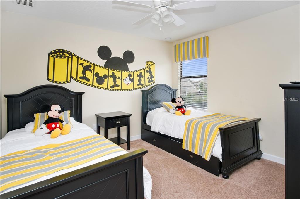 1451 MYRTLEWOOD STREET, DAVENPORT, Florida 33896, 5 Bedrooms Bedrooms, 9 Rooms Rooms,4 BathroomsBathrooms,Residential,For sale,MYRTLEWOOD,O5542971