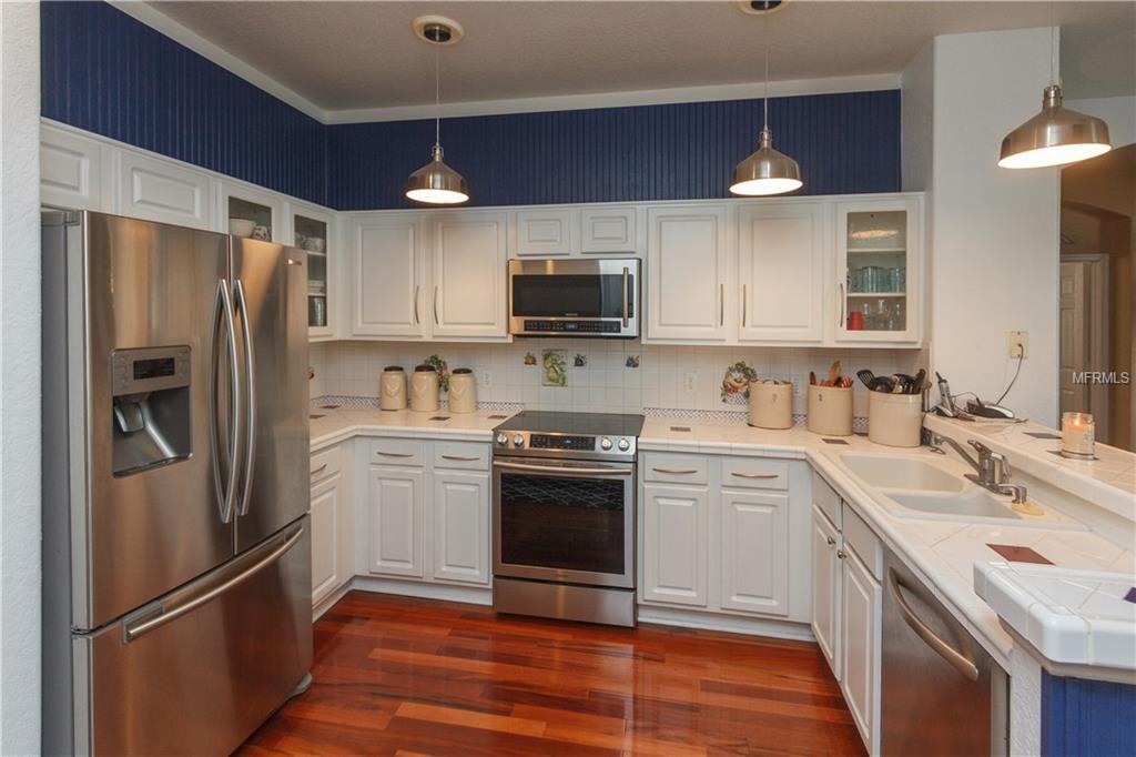 8001 SAINT ANDREWS CIRCLE, ORLANDO, Florida 32835, 3 Bedrooms Bedrooms, 9 Rooms Rooms,3 BathroomsBathrooms,Residential,For sale,SAINT ANDREWS,O5550643