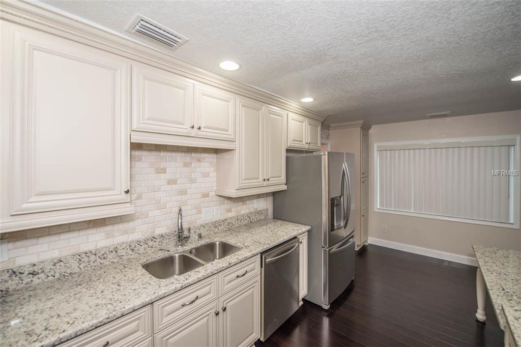 401 DORCHESTER PLACE, SUN CITY CENTER, Florida 33573, 1 Bedroom Bedrooms, 3 Rooms Rooms,1 BathroomBathrooms,Residential,For sale,DORCHESTER,R4707226