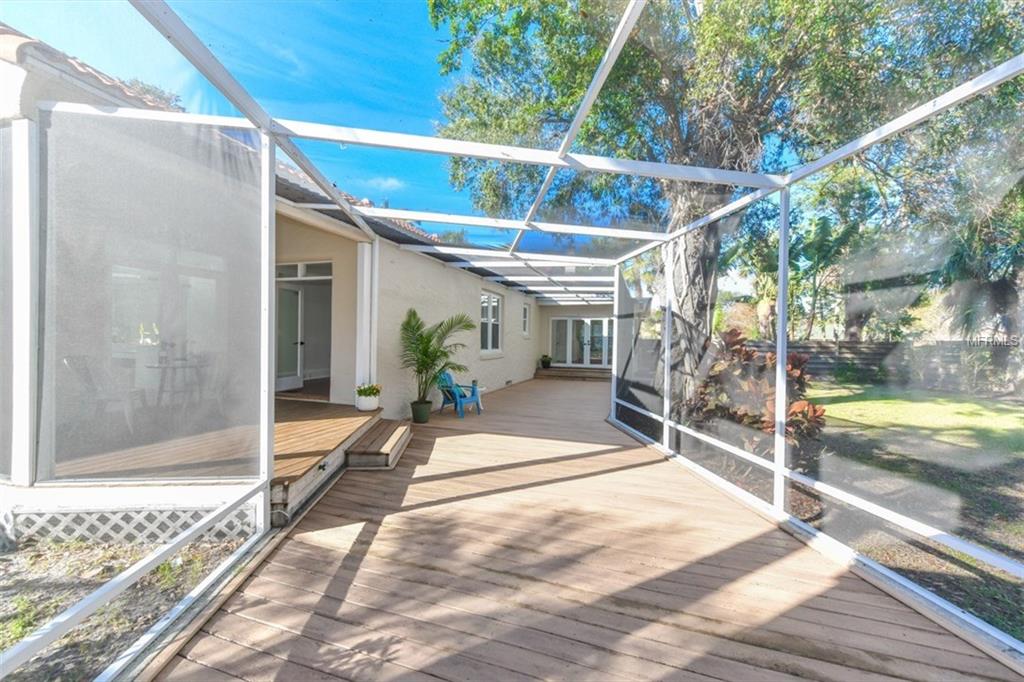 1936 GROVE STREET, SARASOTA, Florida 34239, 4 Bedrooms Bedrooms, 6 Rooms Rooms,4 BathroomsBathrooms,Residential,For sale,GROVE,A4206863