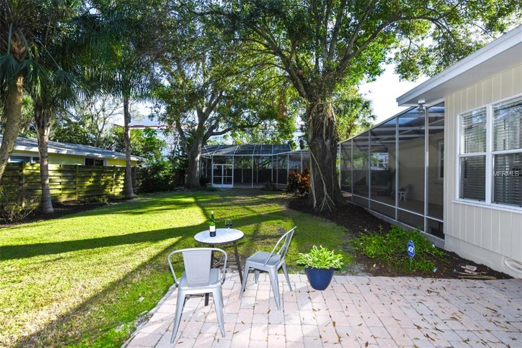 1936 GROVE STREET, SARASOTA, Florida 34239, 4 Bedrooms Bedrooms, 6 Rooms Rooms,4 BathroomsBathrooms,Residential,For sale,GROVE,A4206863