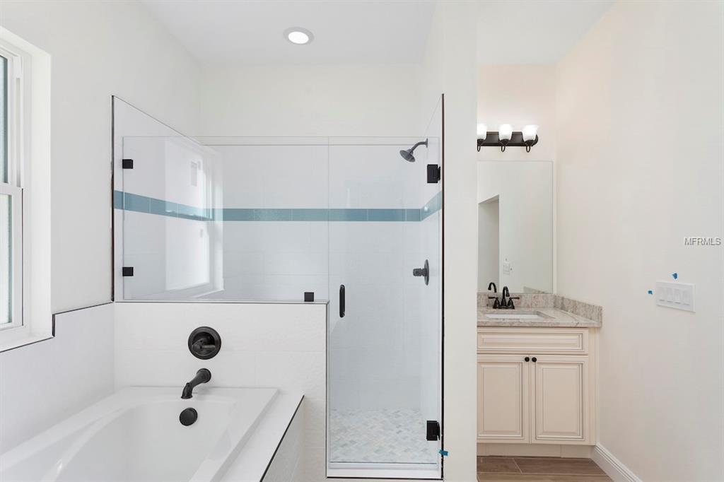 3813 HIGHLAND AVENUE, TAMPA, Florida 33603, 3 Bedrooms Bedrooms, 3 Rooms Rooms,2 BathroomsBathrooms,Residential,For sale,HIGHLAND,T2926319