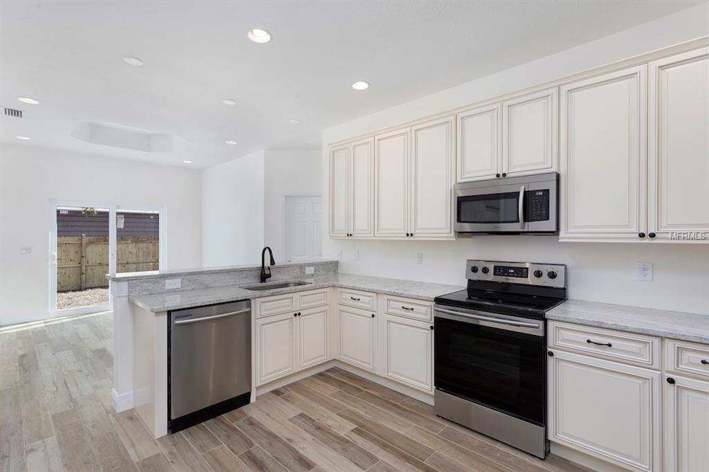 3813 HIGHLAND AVENUE, TAMPA, Florida 33603, 3 Bedrooms Bedrooms, 3 Rooms Rooms,2 BathroomsBathrooms,Residential,For sale,HIGHLAND,T2926319