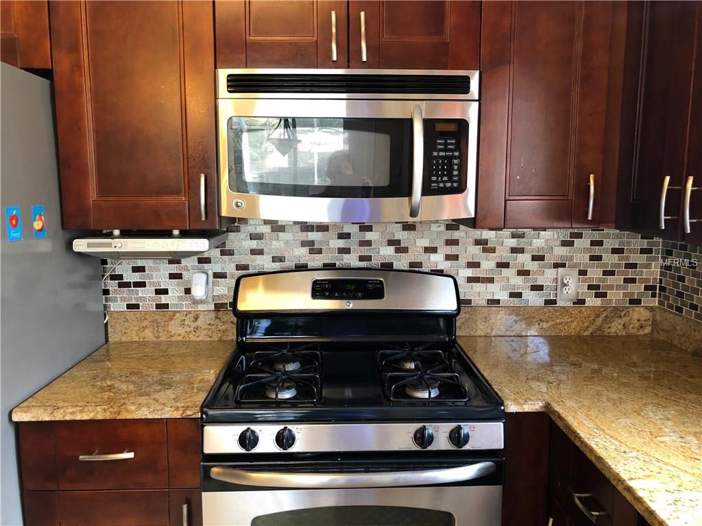 27817 SKY LAKE CIRCLE, WESLEY CHAPEL, Florida 33544, 3 Bedrooms Bedrooms, 8 Rooms Rooms,2 BathroomsBathrooms,Residential,For sale,SKY LAKE,T2927207