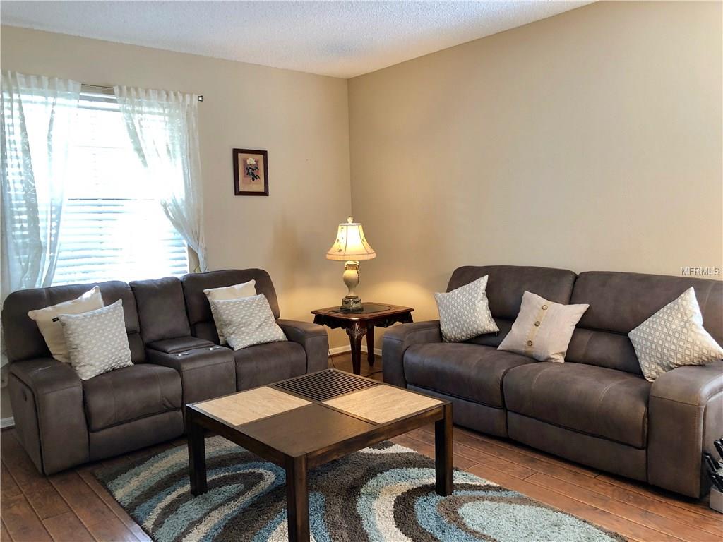 27817 SKY LAKE CIRCLE, WESLEY CHAPEL, Florida 33544, 3 Bedrooms Bedrooms, 8 Rooms Rooms,2 BathroomsBathrooms,Residential,For sale,SKY LAKE,T2927207