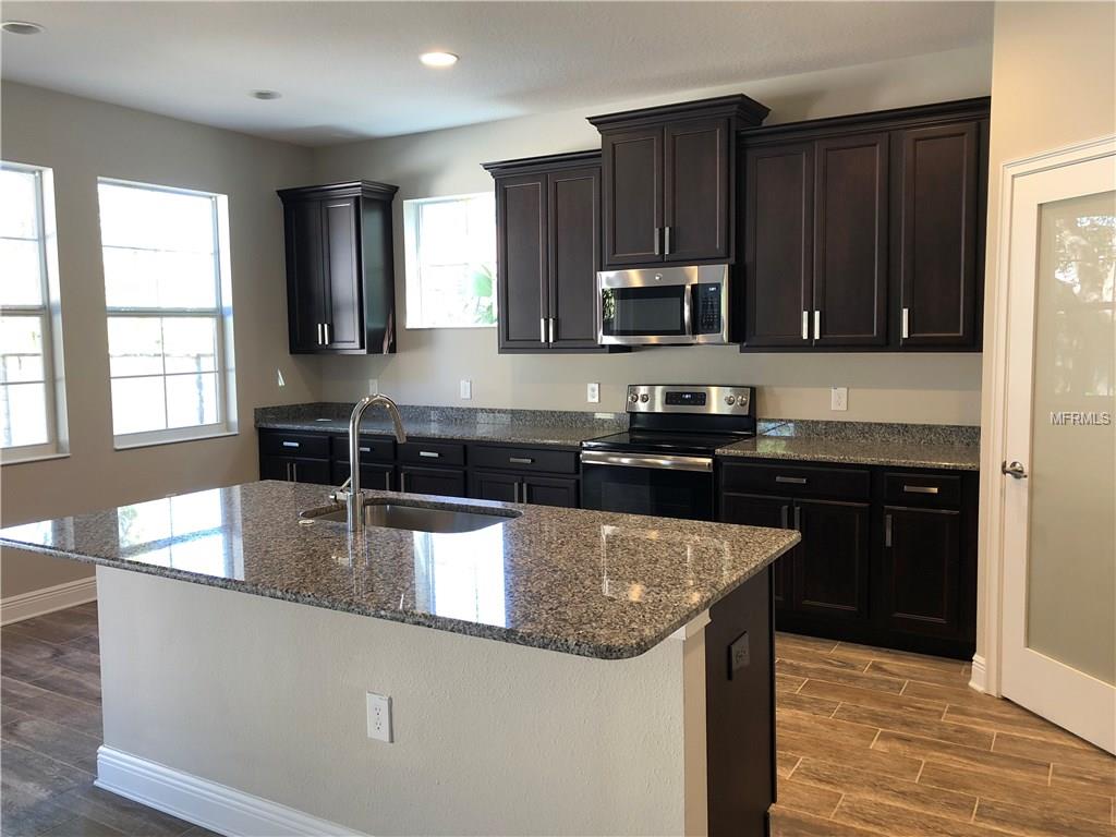 129 24TH AVENUE S, ST PETERSBURG, Florida 33705, 4 Bedrooms Bedrooms, 6 Rooms Rooms,3 BathroomsBathrooms,Residential,For sale,24TH,T2865232