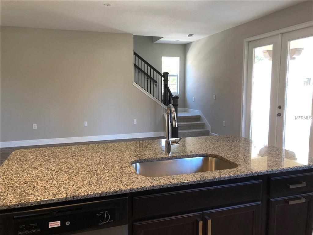 129 24TH AVENUE S, ST PETERSBURG, Florida 33705, 4 Bedrooms Bedrooms, 6 Rooms Rooms,3 BathroomsBathrooms,Residential,For sale,24TH,T2865232