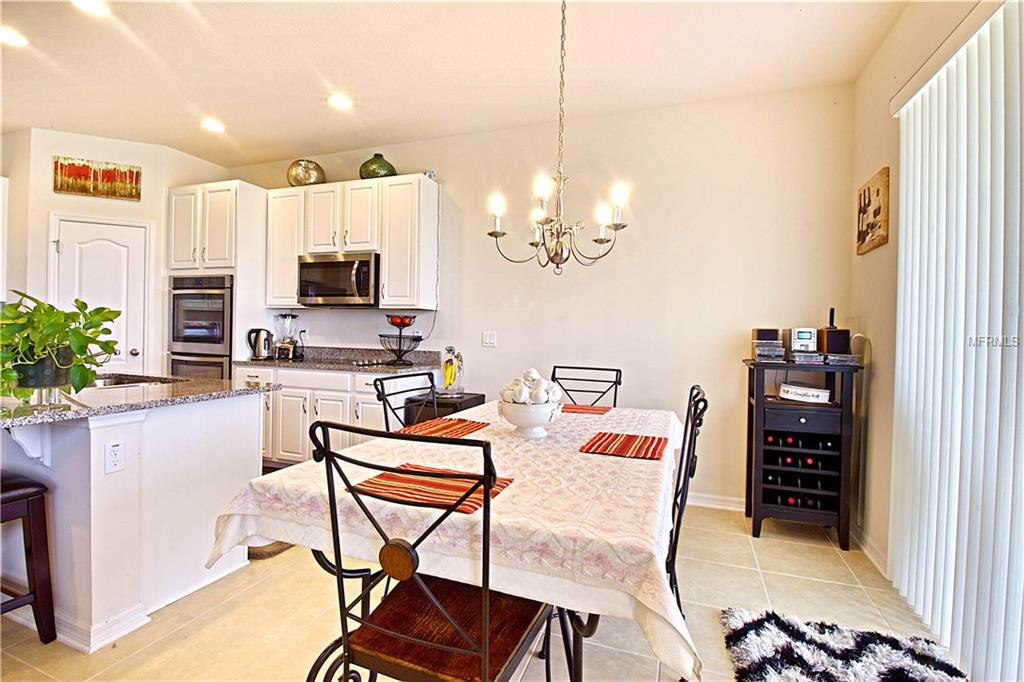 895 BAY BRIDGE CIRCLE, APOPKA, Florida 32703, 4 Bedrooms Bedrooms, 8 Rooms Rooms,3 BathroomsBathrooms,Residential,For sale,BAY BRIDGE,O5546251