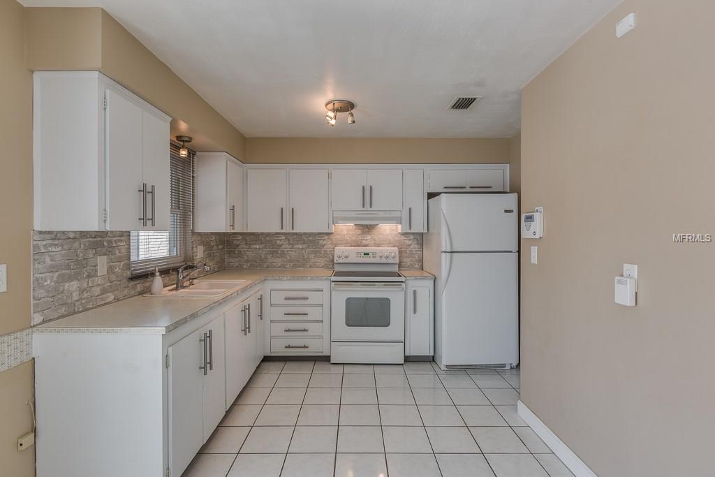4140 FLORAMAR TERRACE, NEW PORT RICHEY, Florida 34652, 2 Bedrooms Bedrooms, 7 Rooms Rooms,2 BathroomsBathrooms,Residential,For sale,FLORAMAR,U7840819